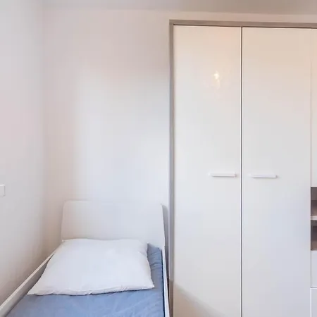 3 Zimmer, Balkon, Einzelbetten, Kueche شقة *